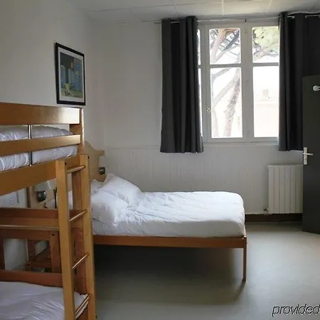 Le Poseidon Ла-Сейн-сюр-Мер