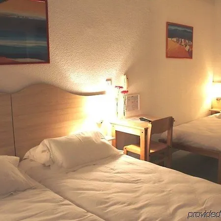 Le Poseidon Hotel 2*