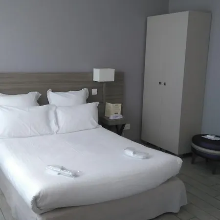 Le Poseidon Ла-Сейн-сюр-Мер