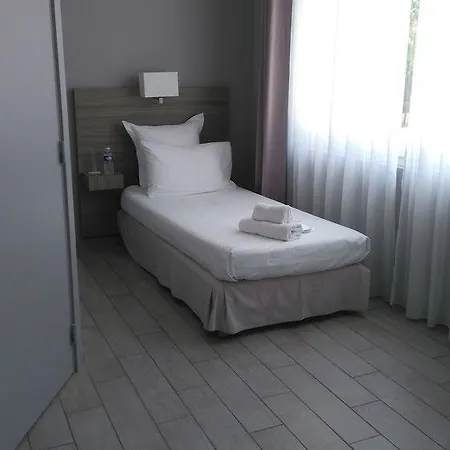 Le Poseidon Отель