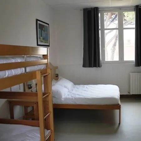 Le Poseidon Отель 2*